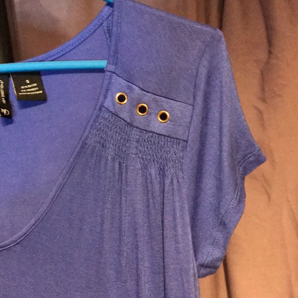 Women’s shirt - Picture 3 of 4